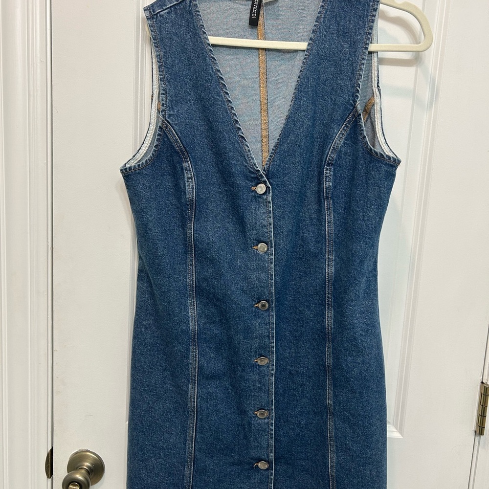 H&M Divided Light Blue Denim Top